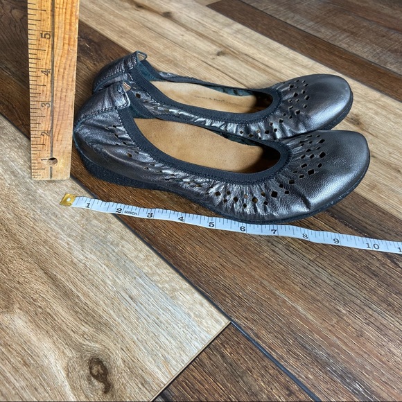 Taos Leather Flats Size 7  7.5 - Picture 9 of 11